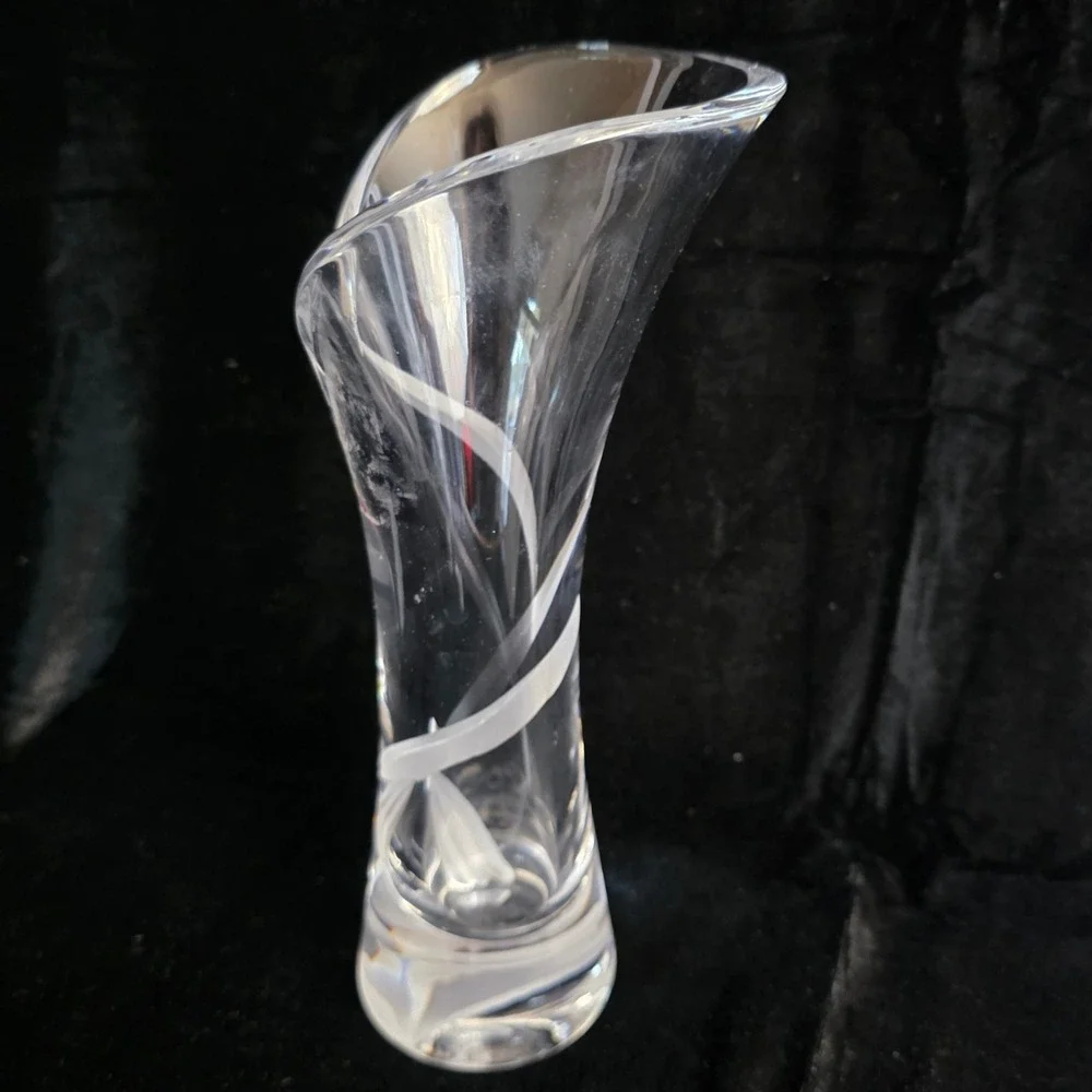 Mikasa Emotion Crystal Picture Frame & Calla Lily Swirl Trumpet Vase NWOT